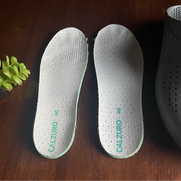 Calzuro Gray Clogs With Holes Size 40-41/Women 10-11 - Picture 8 of 13